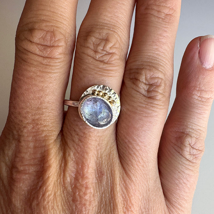 Tanzanite Roe Ring