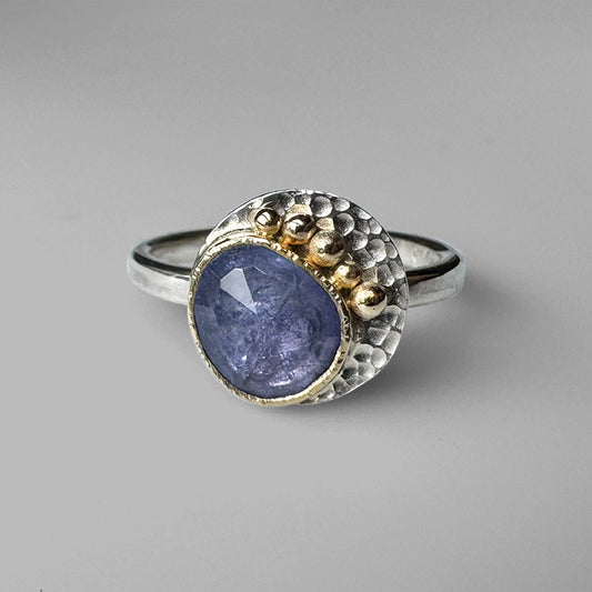 Tanzanite Roe Ring