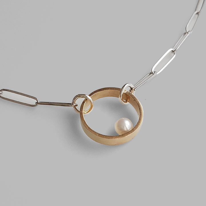 flat linked chain with gold hoop pendant with fresh water pearl