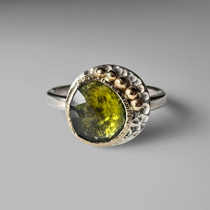 Green Tourmaline Roe Ring