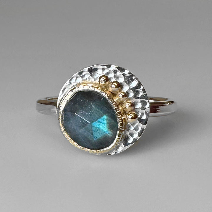 Labradorite Roe Ring