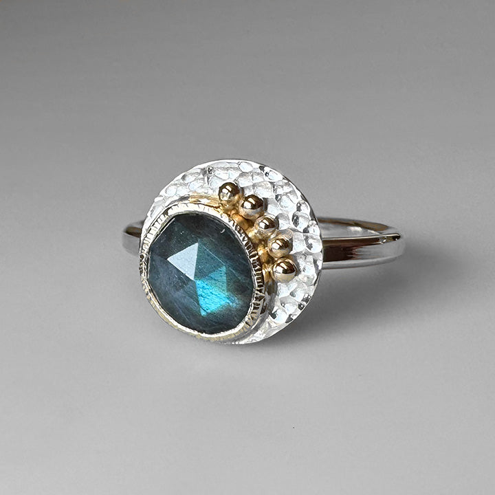 Labradorite Roe Ring