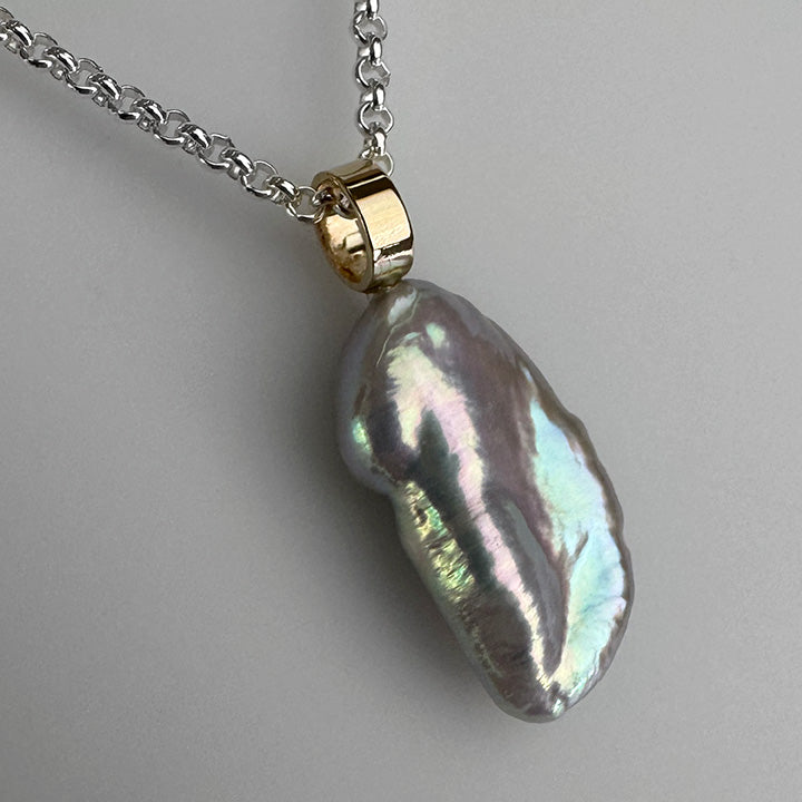 Luna Necklace Grey Pearl