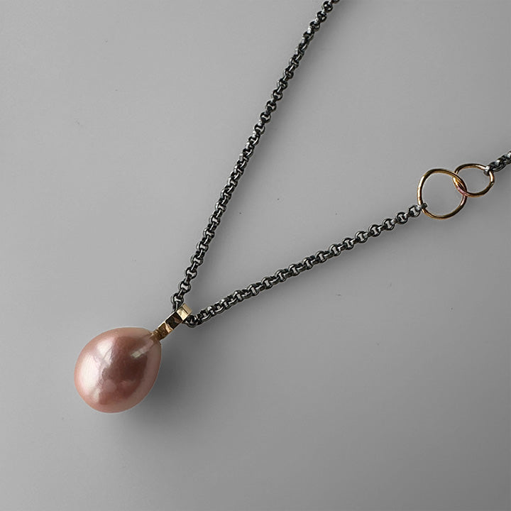 Luna Necklace Soft Pink Pearl