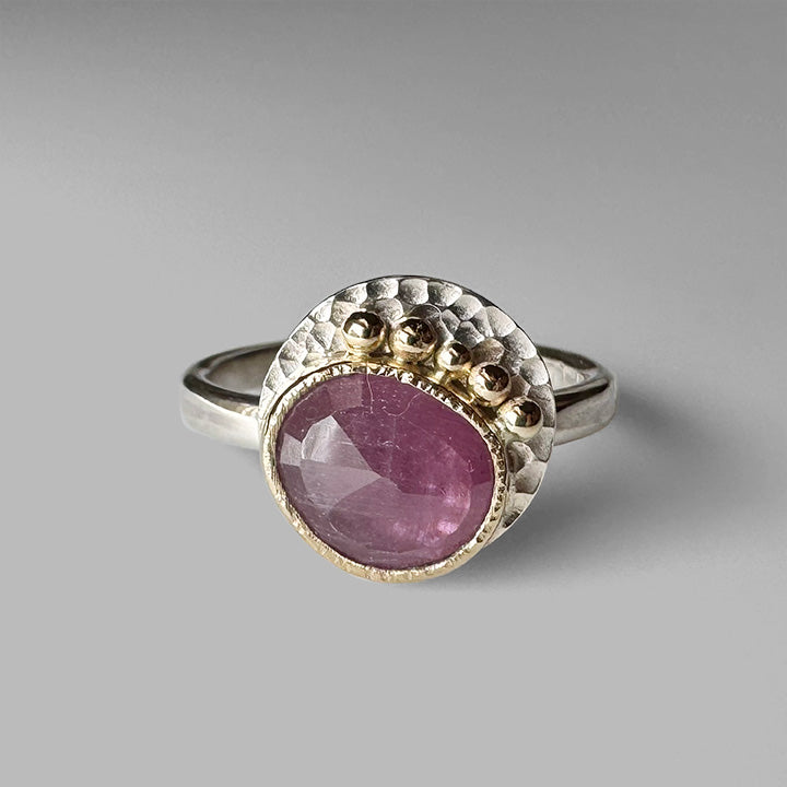 Pink Sapphire Roe Ring