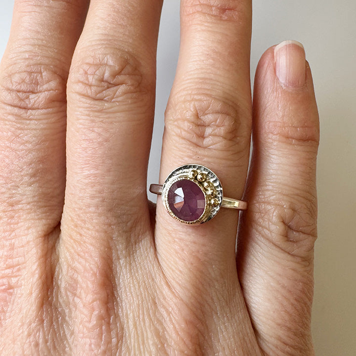 Pink Sapphire Roe Ring