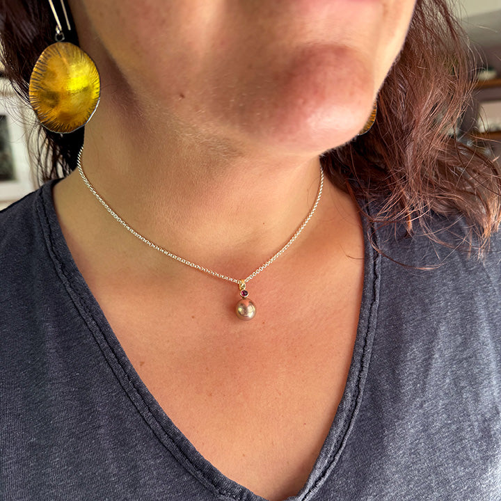 Venus Necklace with Rainbow Pearl and Garnet