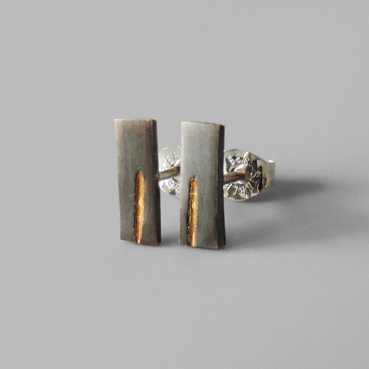 rectangle oxidized silver bar posts with thin gold line
